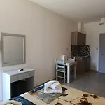 Kleri Beloni *