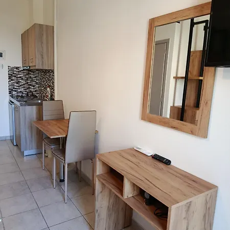 Kleri Beloni Ханья (Крит)