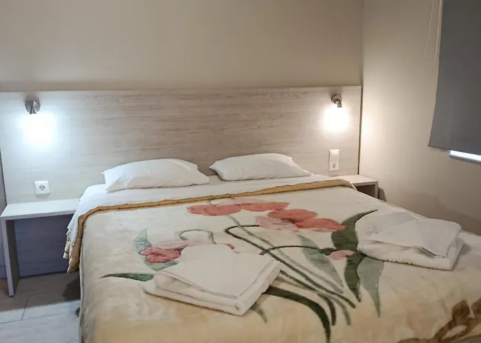 Kleri Beloni * Hanya