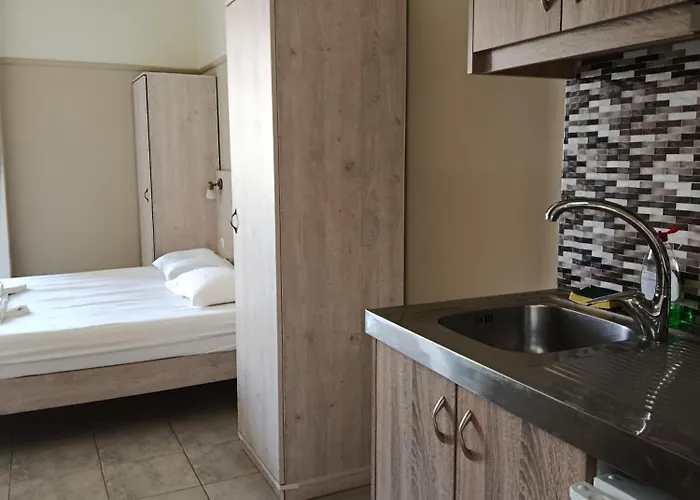 Kleri Beloni * Hanya